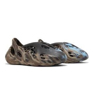 Men’s Adidas Yeezy Foam Runner MX Cinder size 8 gray blue tan brown sneakers